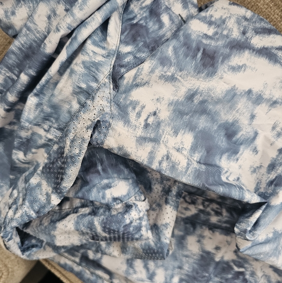 Lululemon Windbreaker - Picture 6 of 13